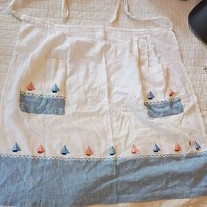 Most Darling Little Vintage Apron with Sailboat Embroidery ✨ Great Gift!